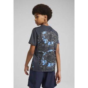 Młodzieżowa koszulka przedmeczowa Manchester City PUMA Strong Gray Cool Light. Szara bluzki Puma, m, bez wzorów, młodzieżowe, bez kołnierzyka, bez ramiączek. W wyprzedaży za 154,00 zł.