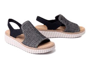 RIEKER 69276-00 black, sandały damskie. Czarne sandały Rieker, bez wzorów, bez obcasa, bez zapięcia. Za 299,90 zł.