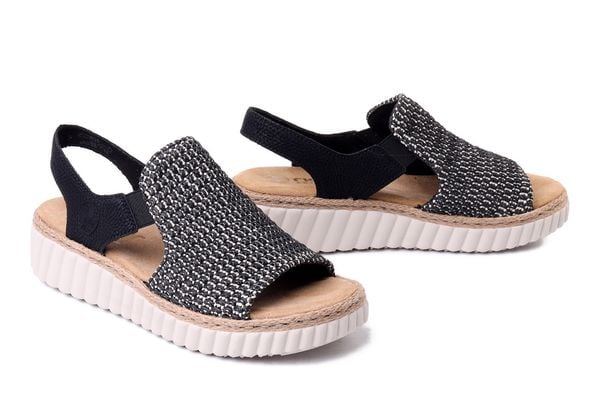 RIEKER 69276-00 black, sandały damskie. Czarne sandały Rieker, bez wzorów, bez obcasa, bez zapięcia. Za 299,90 zł.