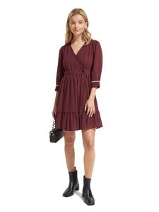 Scotch & Soda Sukienka w kolorze bordowym rozmiar: 38. Czerwone sukienki Scotch & Soda, bez wzorów, bez kołnierzyka, bez ramiączek, mini. Za 127,05 zł.