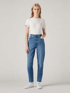 Levi's Dżinsy - Mom fit - w kolorze niebieskim rozmiar: W26/L29. Niebieskie jeansy Levi's®, z aplikacjami, z podwyższonym stanem. Za 123,25 zł.
