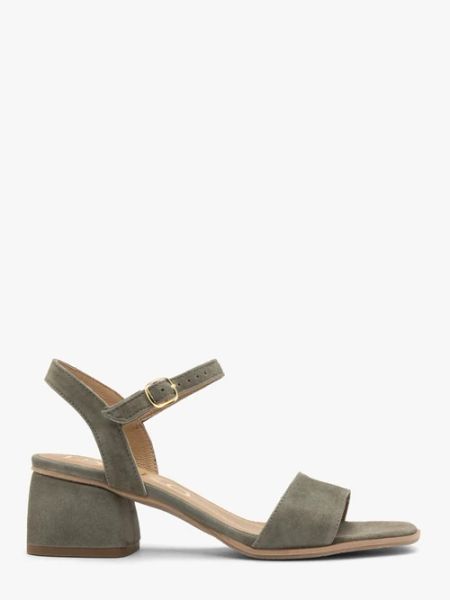 Oliwkowe sandały damskie na obcasie. Zielone sandały Ryłko, bez wzorów, ze skóry, bez obcasa, na obcasie, bez zapięcia. W wyprzedaży za 299,99 zł.