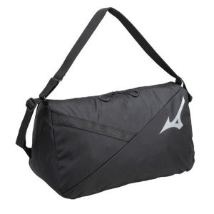 Torba sportowa Mizuno Waso Holdall. Czarne torby podróżne i sportowe Mizuno, bez wzorów, z materiału, na ramię, małe. Za 229,00 zł.