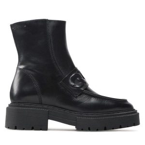 Botki Tamaris. Czarne botki Tamaris, bez wzorów, bez obcasa, na płaskiej podeszwie, bez zapięcia. Za 499,99 zł.