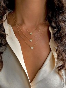 DI GIORGIO Pozłacany naszyjnik z elementami ozdobnymi - dł. 39 cm rozmiar: onesize. Żółte naszyjniki DI GIORGIO, z cyrkonią, pozłacane. Za 213,45 zł.