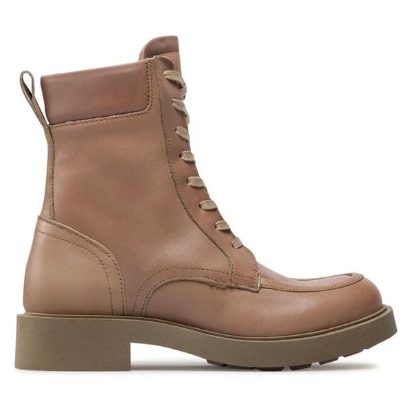 Trzewiki Simple. Brązowe botki Simple, bez wzorów, bez obcasa, na płaskiej podeszwie, bez zapięcia. Za 509,99 zł.