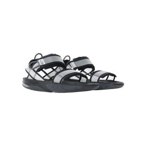 Sandały turystyczne damskie The North Face W Skeena Sport. Czarne buty trekkingowe The North Face, bez zapięcia. Za 275,00 zł.