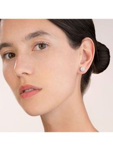 COEUR DE LION Kolczyki-wkrętki z kryształami rozmiar: onesize. Czerwone kolczyki COEUR DE LION, z kryształem, ze stali. Za 130,99 zł.