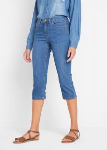 Rybaczki dżinsowe ze stretchem, Slim Fit, mid waist. Niebieskie jeansy bonprix, bez wzorów, z jeansu. Za 79,99 zł.