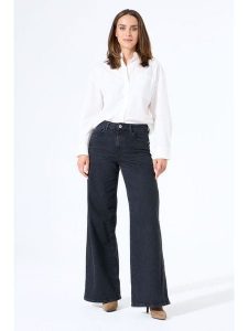 Garcia Dżinsy - Comfort fit - w kolorze czarnym rozmiar: W28/L32. Czarne jeansy Garcia, z aplikacjami, ze skóry, z podwyższonym stanem. Za 279,95 zł.