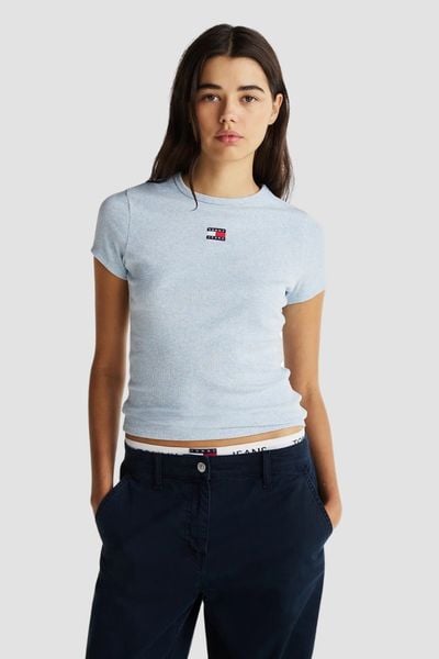 TOMMY JEANS Błękitny t-shirt damski, Rozmiar M. Niebieskie t-shirty Tommy Jeans, m, bez wzorów, z jeansu, bez kołnierzyka, bez ramiączek. W wyprzedaży za 149,99 zł.