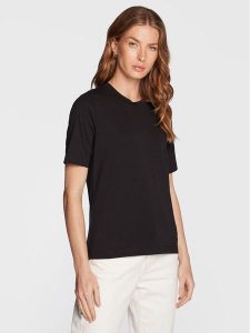 Gina Tricot T-Shirt Basic 17937 Czarny Regular Fit. Czarne t-shirty Gina Tricot, xs, bez wzorów, z bawełny, bez kołnierzyka, bez ramiączek. Za 39,99 zł.