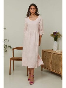 Joséfine Lniana sukienka "Gustav" w kolorze jasnoróżowym rozmiar: M. Różowe sukienki Joséfine, m, bez wzorów, ze lnu, bez kołnierzyka, bez ramiączek, midi, rozkloszowane. Za 195,99 zł.