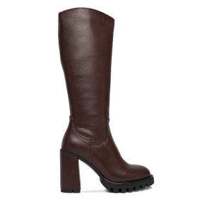 Kozaki Nine West. Brązowe kozaki Nine West, bez wzorów, bez obcasa, na słupku, bez zapięcia. Za 359,99 zł.