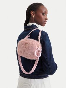 Guess Torebka J6BZ18 W3992 Różowy. Czerwone torebki klasyczne Guess, z aplikacjami, bez dodatków. Za 264,99 zł.