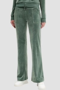 JUICY COUTURE Zielone damskie spodnie dresowe Layla Low Rise Pocket, Rozmiar XS. Zielone spodnie dresowe Juicy Couture, s, bez wzorów, z dresówki. Za 499,99 zł.