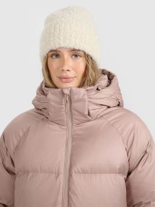 4F Czapka zimowa damska - beżowa Uniwersalny. Brązowe czapki 4f, bez wzorów, z materiału, biznesowe. Za 49,99 zł.