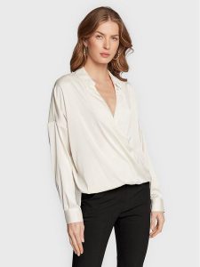 Imperial Bluzka CJF4EDG Biały Oversize. Białe bluzki Imperial, s, bez wzorów, z syntetyku, bez kołnierzyka, bez ramiączek. Za 299,99 zł.