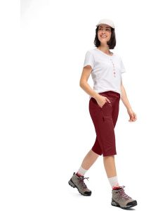 Maier Sports Szorty funkcyjne "Lulaka" w kolorze bordowym rozmiar: 40. Czerwone spodenki sportowe Maier Sports, bez wzorów, z materiału, outdoorowe. Za 223,99 zł.