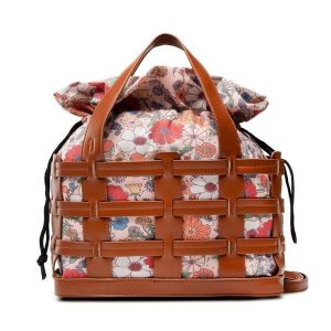 Torebka Jenny Fairy. Brązowe torebki klasyczne Jenny Fairy, bez wzorów, bez dodatków. Za 139,99 zł.