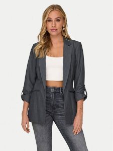 ONLY Marynarka Kayle 15218743 Szary Regular Fit. Szare marynarki i żakiety ONLY, bez wzorów, z syntetyku. Za 229,99 zł.