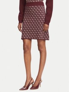 Guess Spódnica mini W5BD81 Z3JD2 Bordowy Slim Fit. Czerwone spódnice Guess, xxl, z aplikacjami, z syntetyku, mini. Za 294,99 zł.