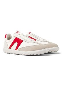 Camper Skórzane sneakersy w kolorze biało-czerwonym rozmiar: 41. Białe trampki Camper, bez wzorów, bez zapięcia. Za 228,38 zł.