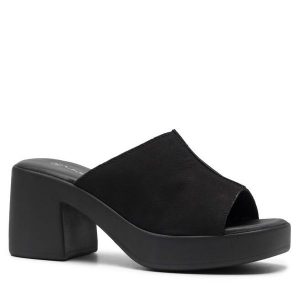 Klapki Lasocki. Czarne klapki Lasocki, bez wzorów, bez obcasa. Za 179,99 zł.