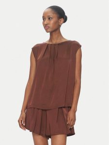 ViCOLO Bluzka TD0763 Brązowy Regular Fit. Brązowe bluzki ViCOLO, l, bez wzorów, z syntetyku, bez kołnierzyka, bez ramiączek. Za 129,99 zł.