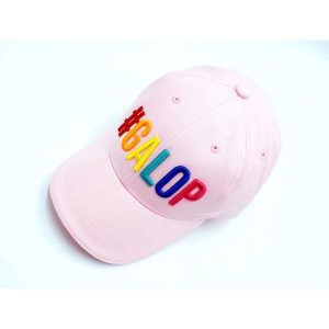 Czapka z daszkiem Galop Wear. Czerwone czapki GALOP WEAR, bez wzorów, sportowe. Za 119,00 zł.