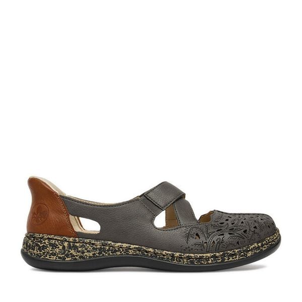 Półbuty Rieker. Niebieskie półbuty Rieker, bez wzorów, bez obcasa, na płaskiej podeszwie, bez zapięcia. Za 359,99 zł.