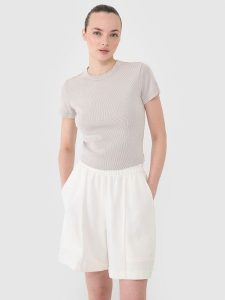 4F T-shirt slim z prążkowanej dzianiny damski - beżowy S. Brązowe t-shirty 4f, s, bez wzorów, z bawełny, bez kołnierzyka, bez ramiączek. W wyprzedaży za 49,99 zł.