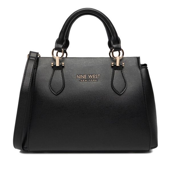 Torebka Nine West. Czarne kuferki Nine West, bez wzorów, bez dodatków. Za 349,99 zł.