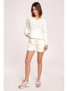 Be Wear Szorty w kolorze kremowym rozmiar: L/XL. Brązowe szorty Be Wear, bez wzorów. Za 37,30 zł.