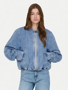 ONLY Kurtka jeansowa Niki 15362884 Niebieski Relaxed Fit. Niebieskie kurtki ONLY, m, bez wzorów, z bawełny, bez kaptura. Za 299,99 zł.