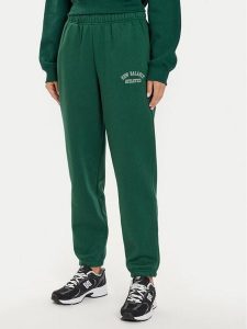 New Balance Spodnie dresowe WP43500 Zielony Relaxed Fit. Zielone spodnie dresowe New Balance, m, bez wzorów, z bawełny. Za 189,99 zł.