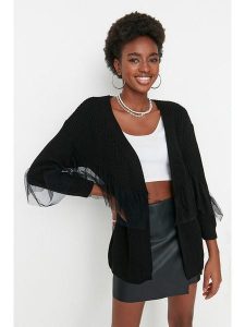 Trendyol Kardigan w kolorze czarnym rozmiar: S. Czarne swetry oversize Trendyol, s, bez wzorów, z tiulu, bez ramiączek. Za 56,79 zł.
