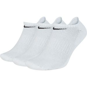 Skarpety krótkie stopki Nike Everyday Cushion. Białe skarpetki Nike, bez wzorów, z bawełny. Za 79,99 zł.