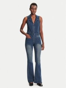 Desigual Kombinezon Glenn 25WWDD07 Granatowy Regular Fit. Niebieskie sukienki Desigual, s, bez wzorów, z bawełny, bez kołnierzyka, bez ramiączek. Za 639,99 zł.