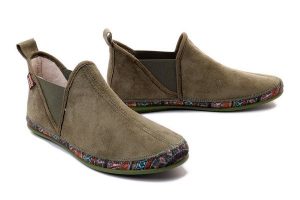 MANITU 340053-07 khaki, kapcie damskie. Zielone kapcie Manitu, bez wzorów, z polaru. Za 249,90 zł.