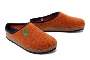 DR. BRINKMANN 320094-62 orange, kapcie damskie. Brązowe kapcie Dr. Brinkmann, bez wzorów. Za 204,90 zł.