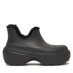 Śniegowce Crocs. Czarne buty zimowe Crocs, bez obcasa, bez zapięcia. Za 399,99 zł.