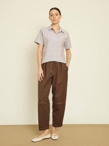 BGN Koszula w kolorze szarym rozmiar: 40. Szare koszule BGN, bez wzorów, bez kołnierzyka, bez ramiączek. Za 86,99 zł.