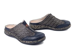 RIEKER 46376-14 blue, klapki damskie. Niebieskie klapki Rieker, bez wzorów, z gumy, bez obcasa. Za 329,90 zł.