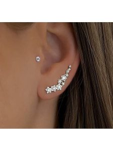 Les Favorites Srebrne kolczyki-wkrętki z cyrkoniami rozmiar: onesize. Szare kolczyki Les Favorites, z cyrkonią, srebrne. Za 52,99 zł.