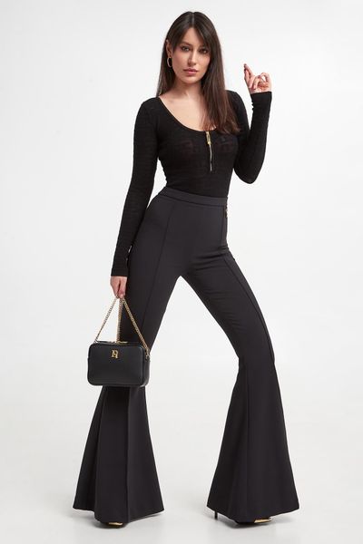 Body damskie ażurowe ELISABETTA FRANCHI. Body i gorsety Elisabetta Franchi, w ażurowe wzory. W wyprzedaży za 1 112,30 zł.