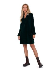 Made of emotion Aksamitna sukienka w kolorze ciemnozielonym rozmiar: M. Zielone sukienki Made Of Emotion, m, bez wzorów, z bawełny, bez kołnierzyka, bez ramiączek, mini, rozkloszowane. Za 200,60 zł.