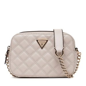 Torebka Guess. Czarne torebki klasyczne Guess, z aplikacjami, bez dodatków. Za 329,99 zł.