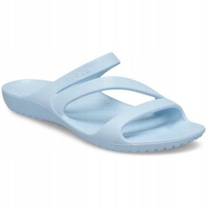 Klapki Dla Dorosłych Crocs Kadee II. Brązowe klapki Crocs, bez wzorów, z materiału, bez obcasa. Za 119,99 zł.