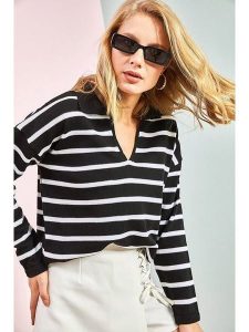 Bianco Lucci Sweter w kolorze czarno-białym rozmiar: onesize. Czarne swetry oversize Bianco Lucci, bez wzorów, bez ramiączek. Za 73,99 zł.